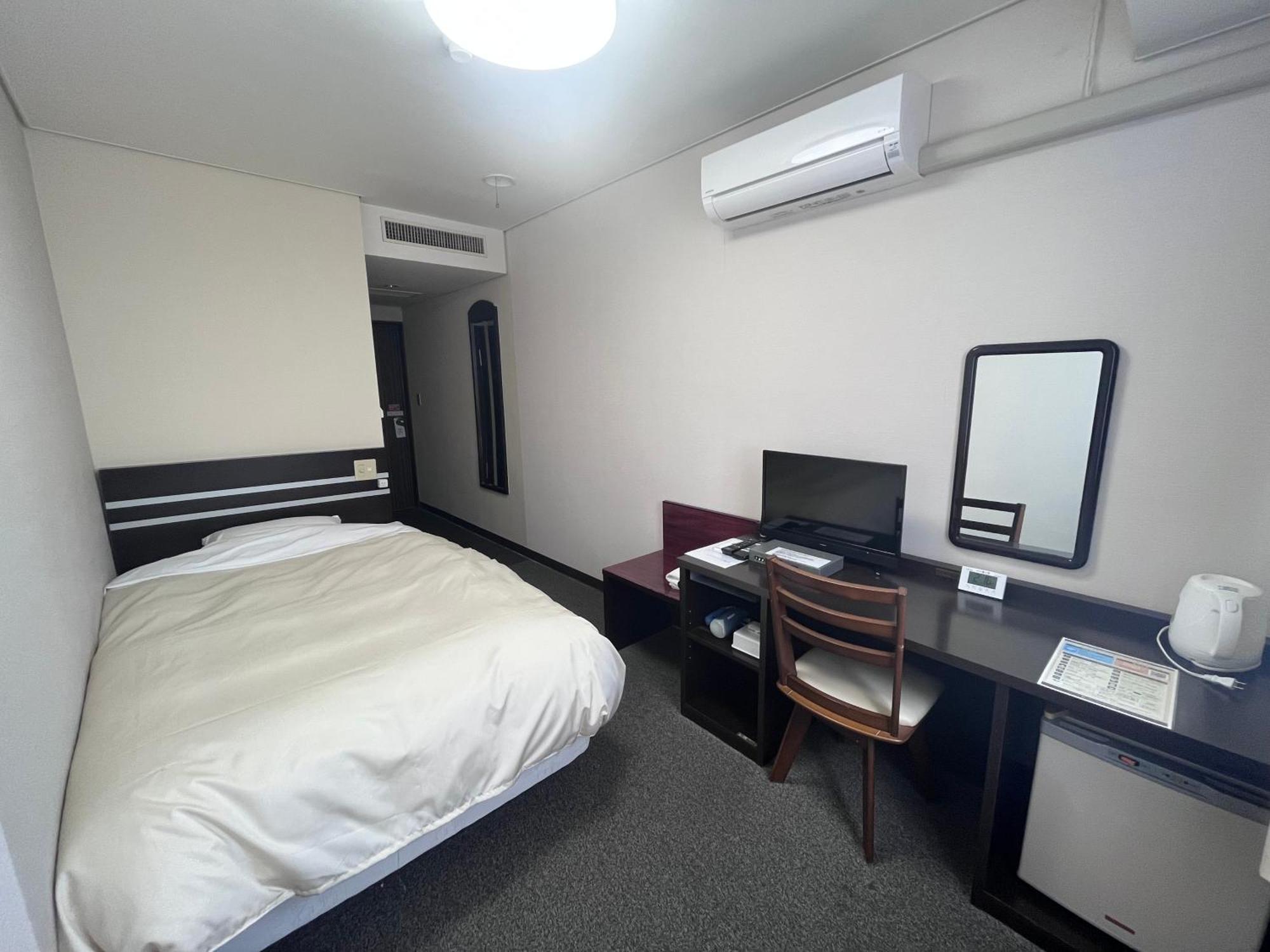 Hotel Crown Hills פוג'ינומיה מראה חיצוני תמונה