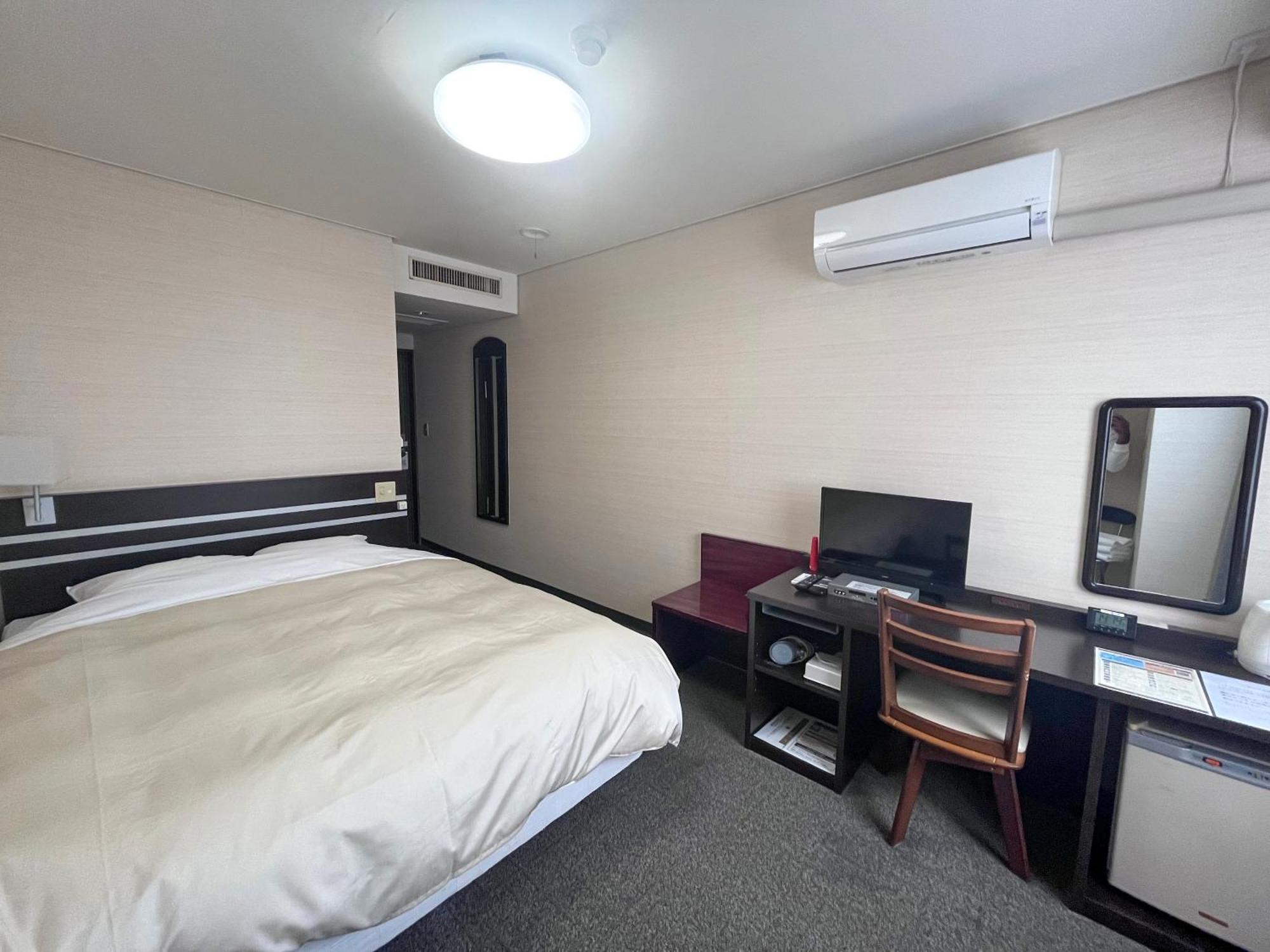 Hotel Crown Hills פוג'ינומיה מראה חיצוני תמונה