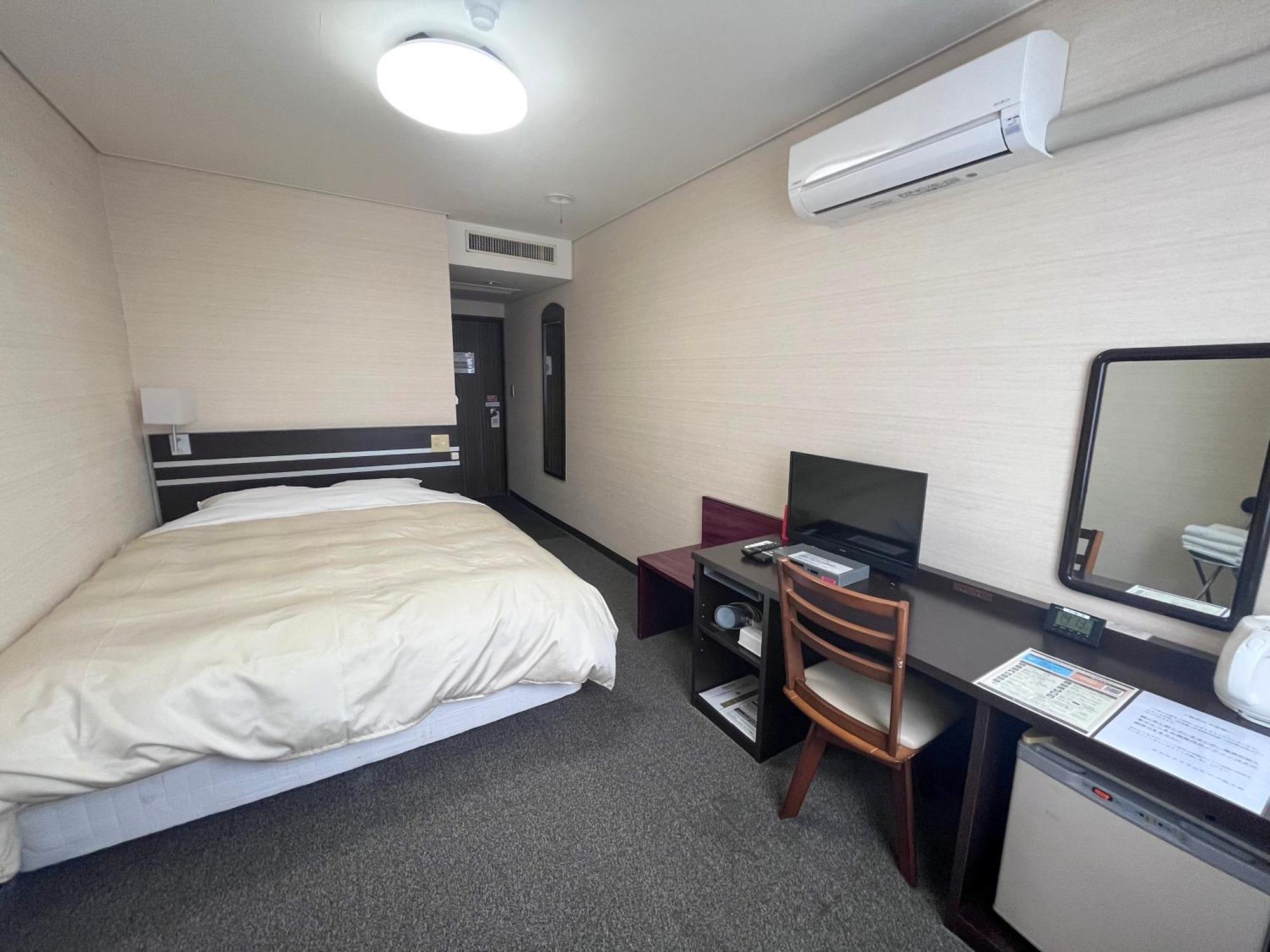 Hotel Crown Hills פוג'ינומיה מראה חיצוני תמונה